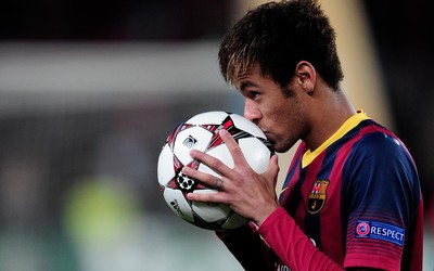 三亿电竞播报-B席训练中加练体能